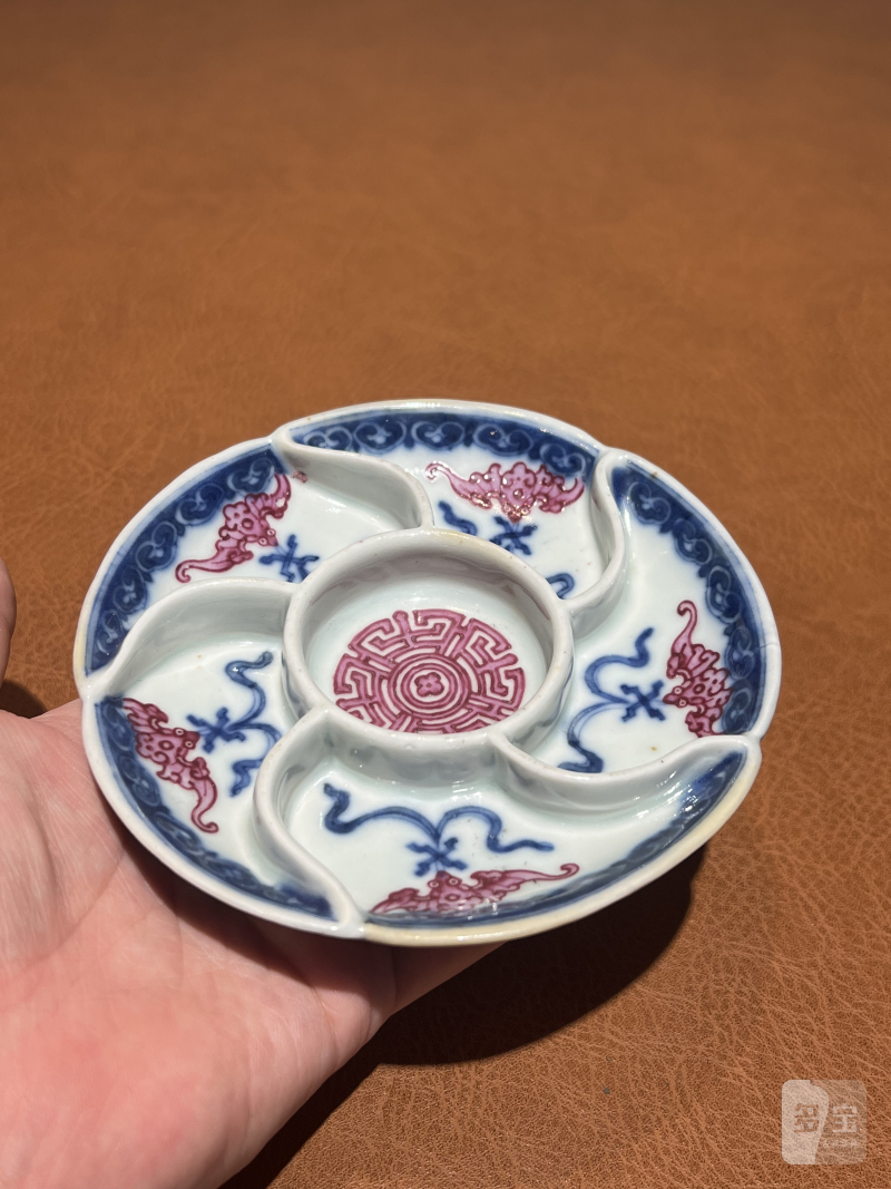 清乾隆 青花胭脂红釉格洗 - 图3
